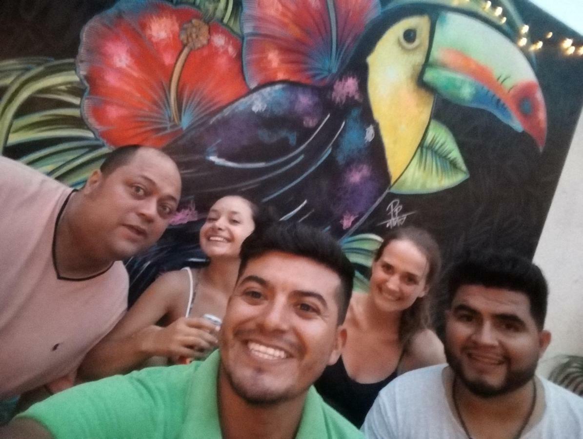 Margaritas Hostel Puerto Vallarta Eksteriør billede