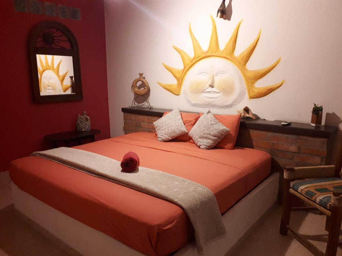 Margaritas Hostel Puerto Vallarta Eksteriør billede